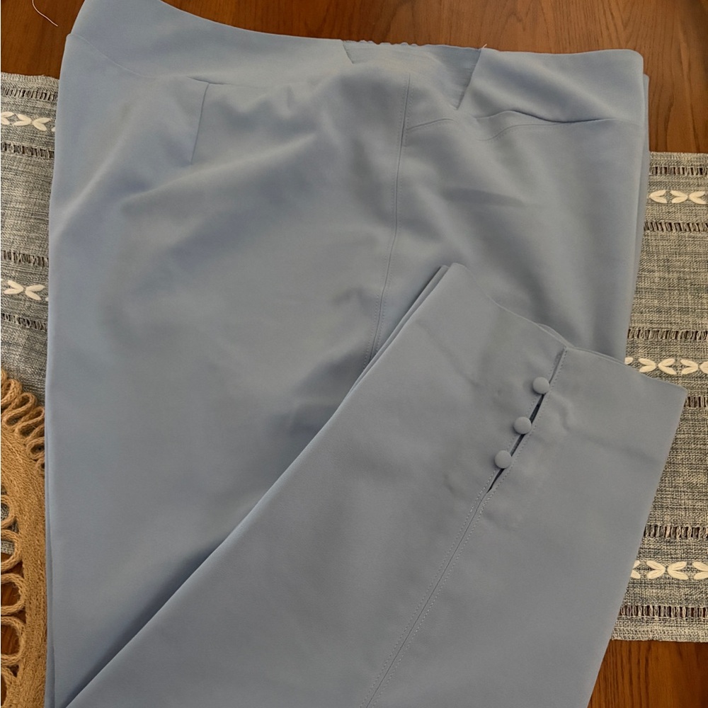 Investments Light Blue Capris